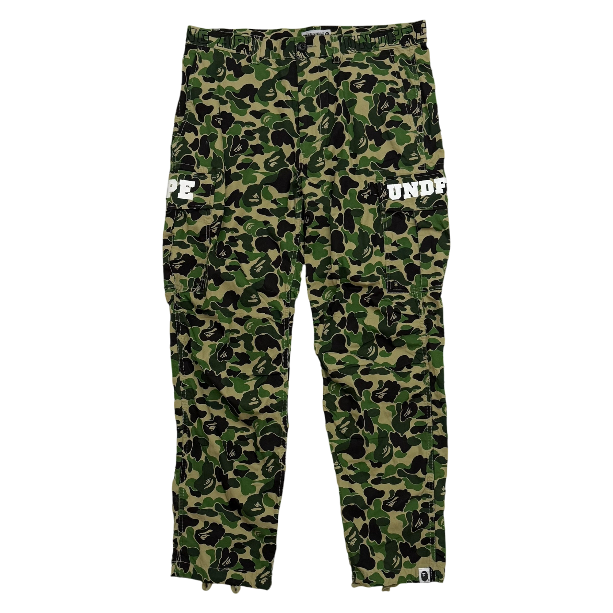 BAPE (A Bathing Ape) x Undefeated Camo Cargo Pants Green (Size L)
