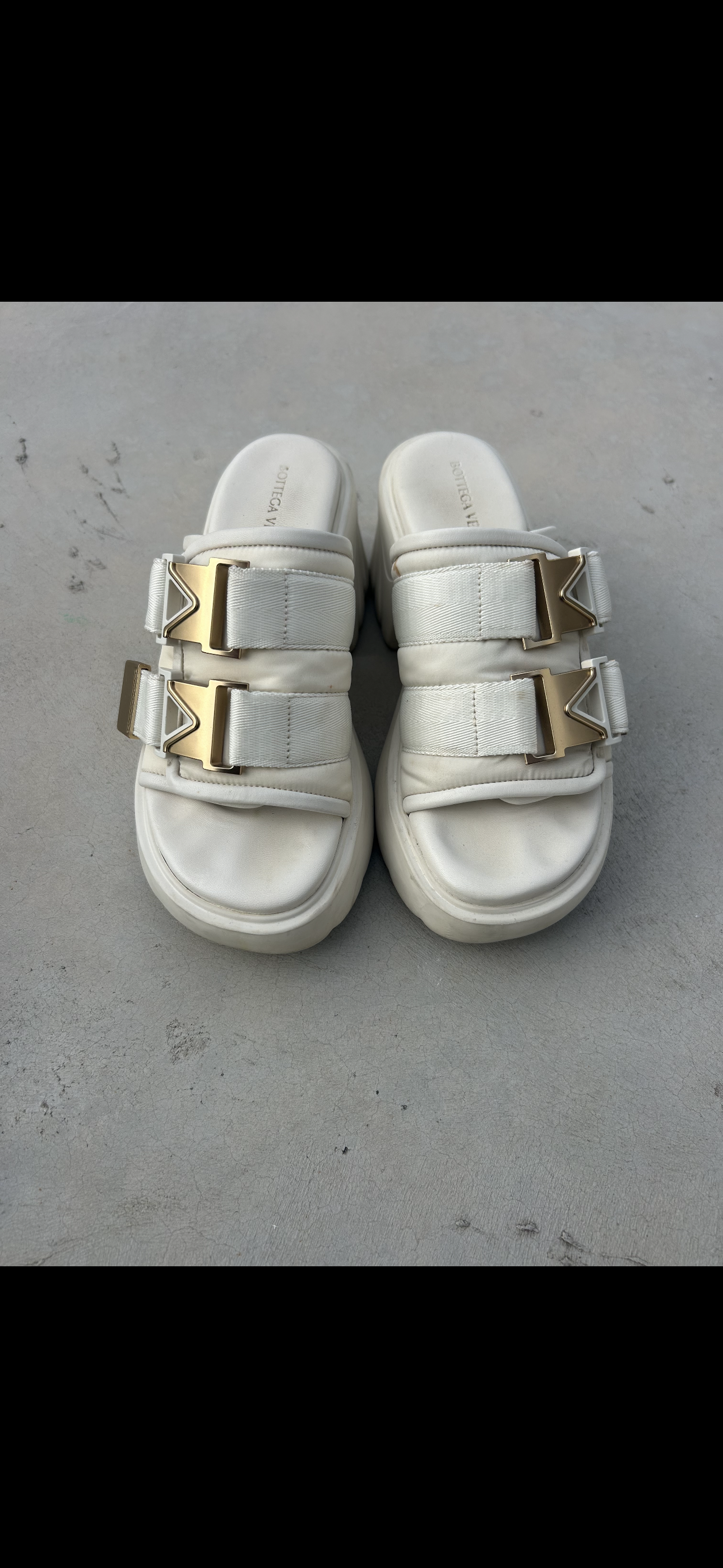 Bottega Veneta White Flash Leather Sandals (Size ?)