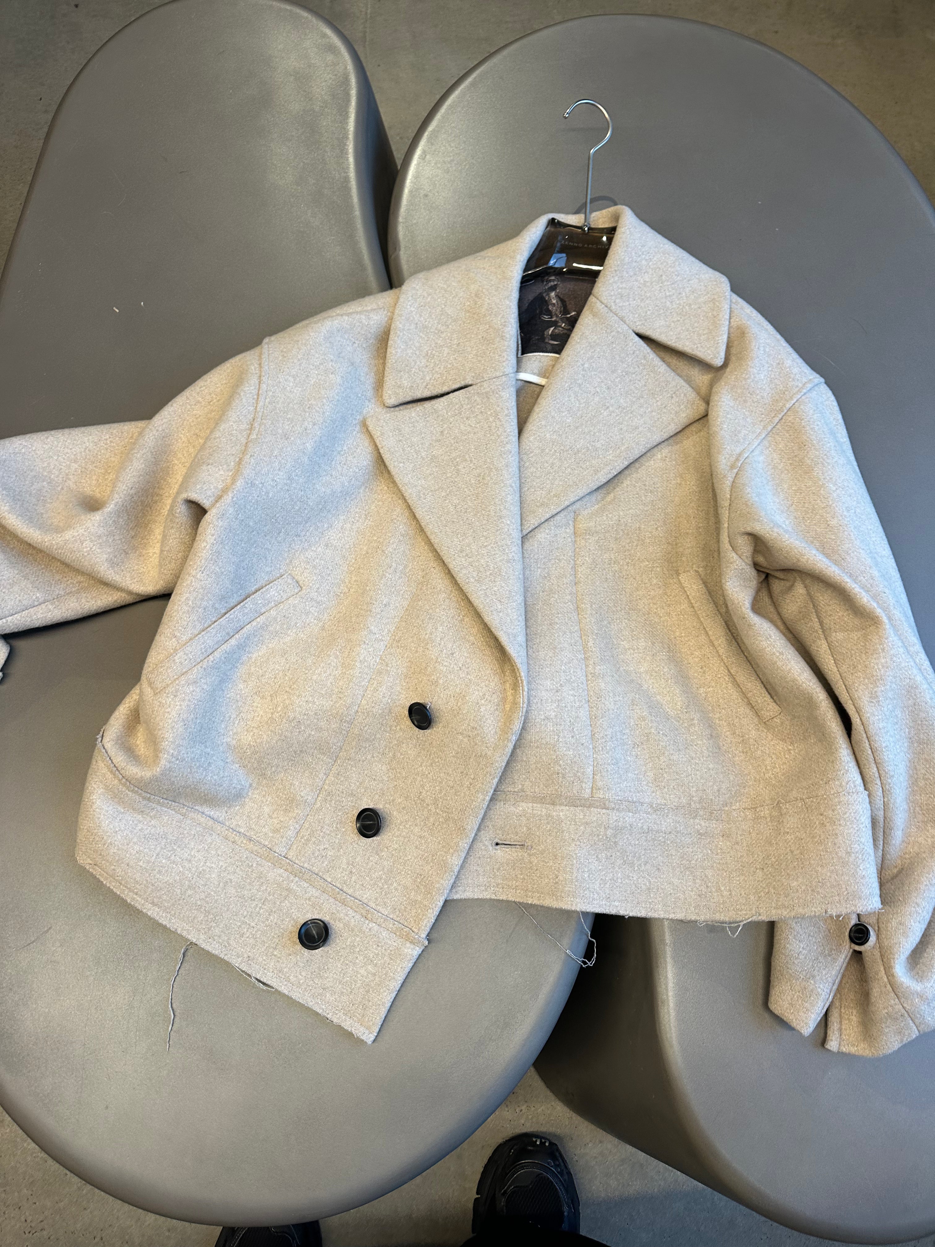 Professor.E FW21 Wool Cropped Distressed Blazer Beige (Size 48/Fits M-XL)