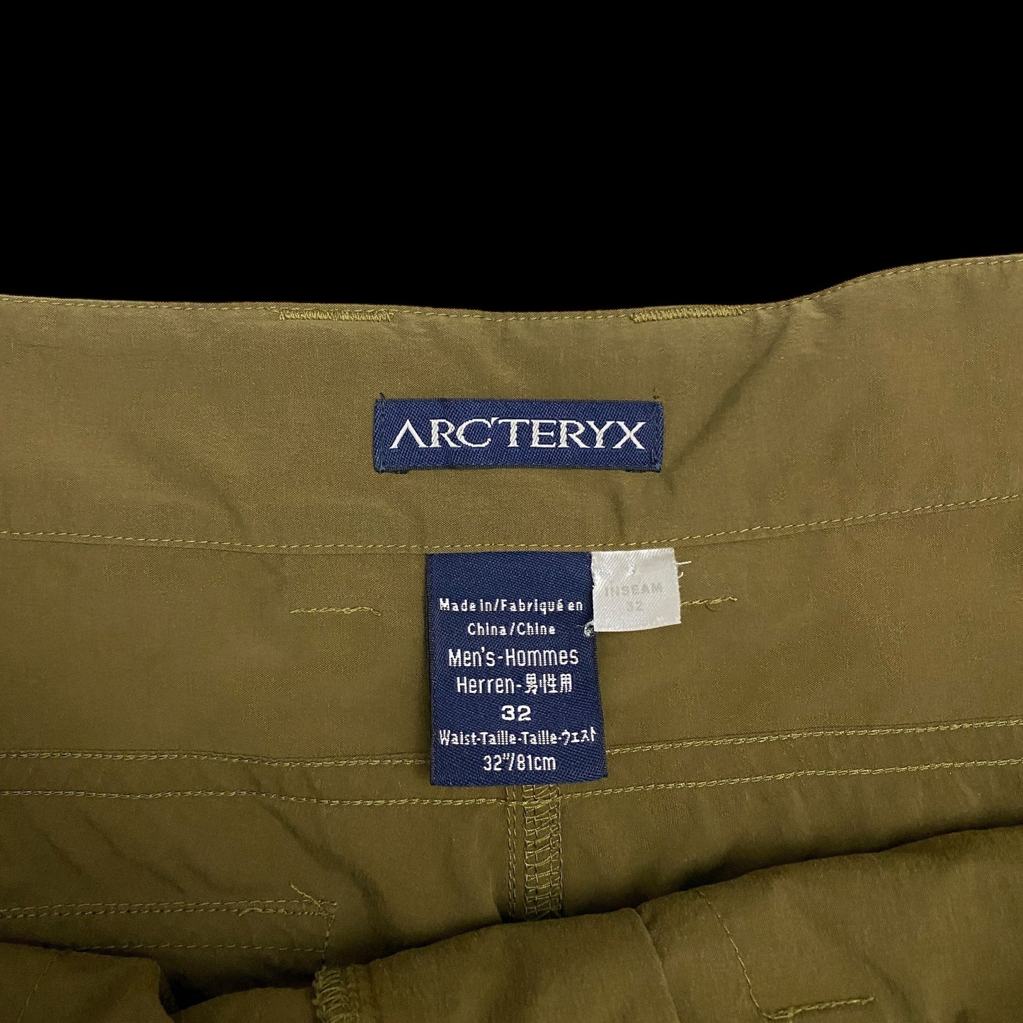 Arc’teryx 2000s Cargo Pants Army Green (Size 32")