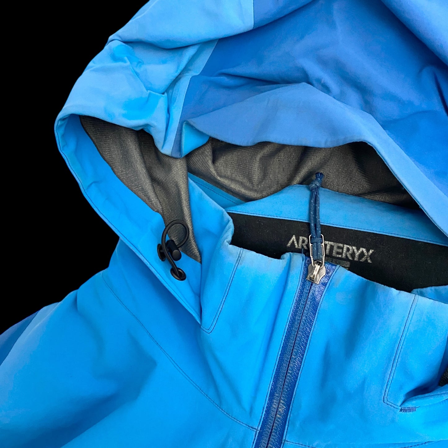 2006 Arc’teryx Stringray Goretex Jacket Light Blue (Size XL)