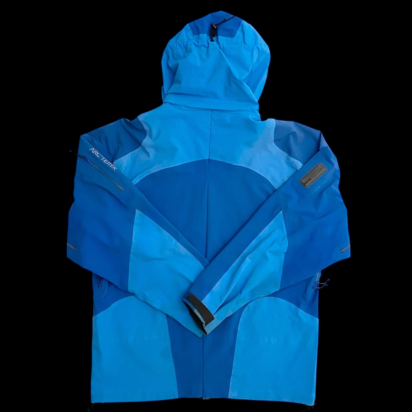 2006 Arc’teryx Stringray Goretex Jacket Light Blue (Size XL)