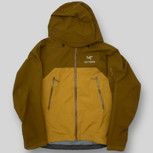 Arc'teryx Beta AR  Goretex Jacket in ‘Yukon’ (Brown) (Size M)