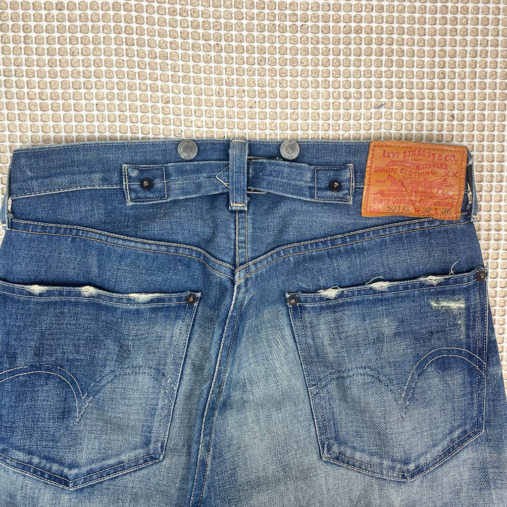 levi strauss & co 501XX Distressed Jeans Blue (Size 32)