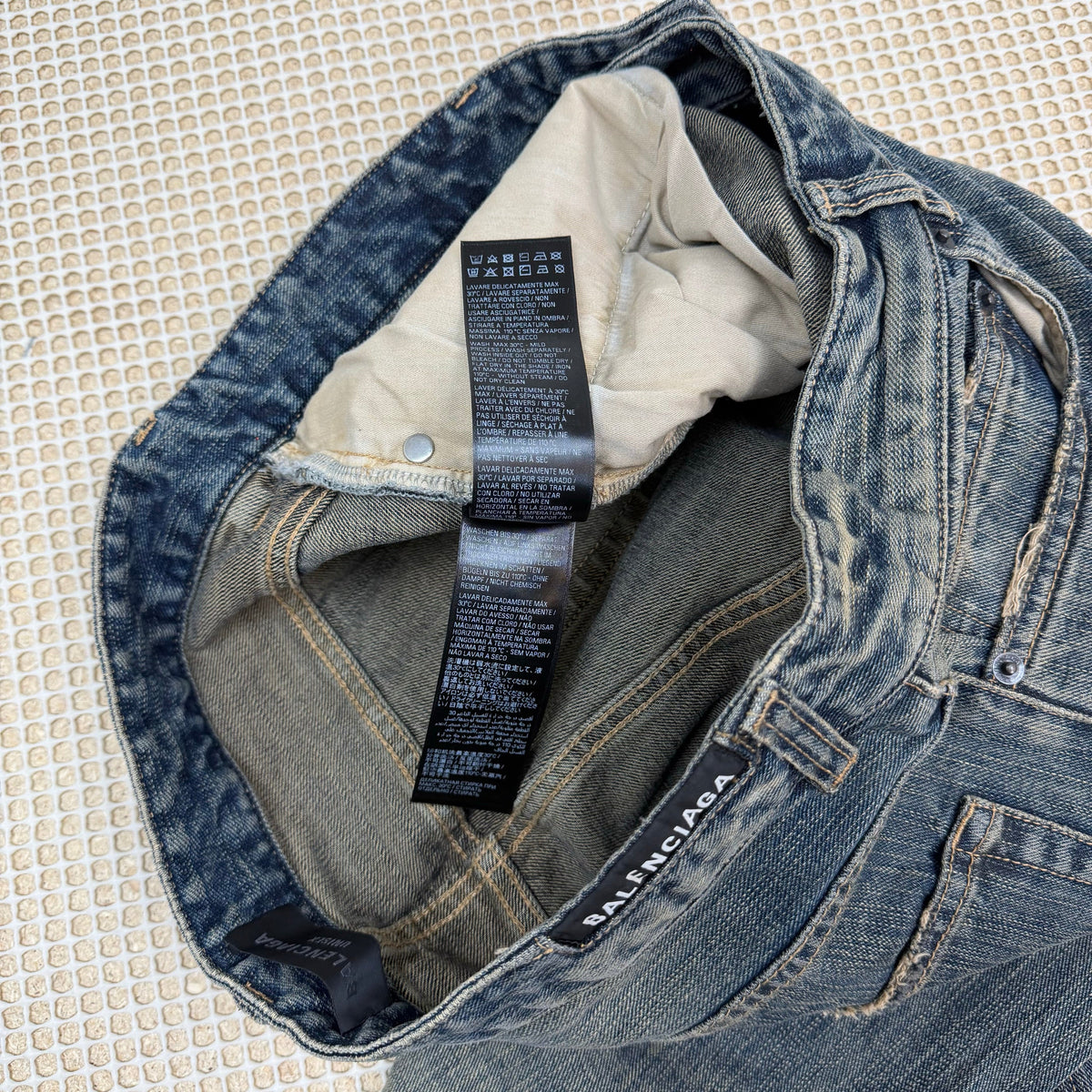 Balenciaga FW23 Bootcut
Flared Dirt Wash Denim Jeans Blue (Size XL)