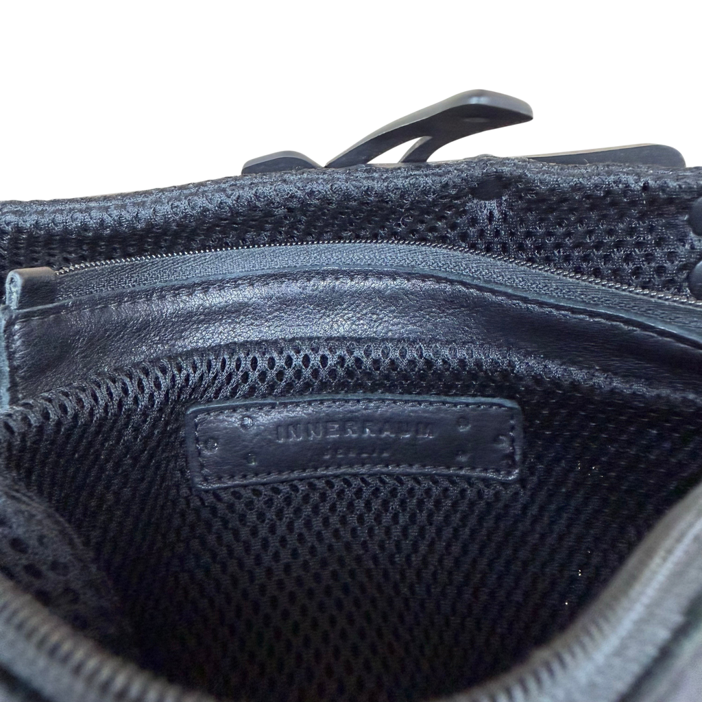 INNERRAUM l14 Object Smartphone Bag Black