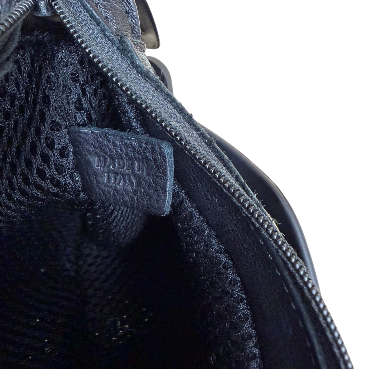 INNERRAUM l14 Object Smartphone Bag Black