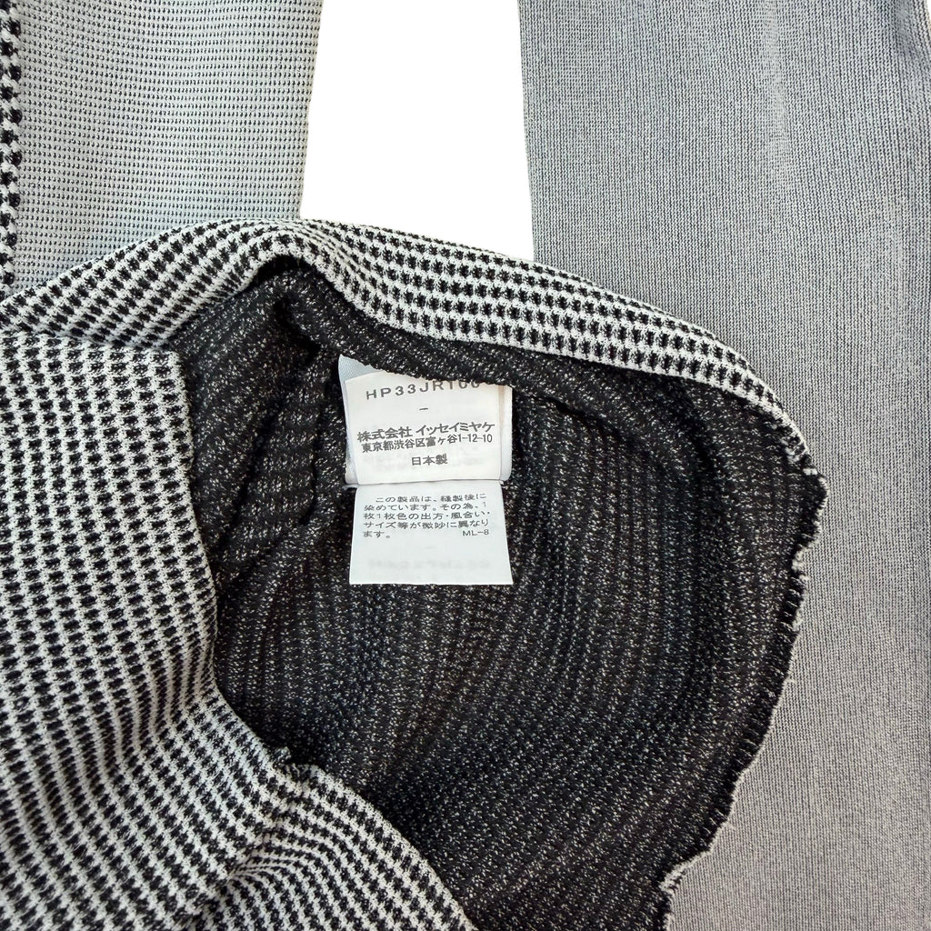 Issey Miyake Homme Plissé Turtleneck Graphic Knit Top Grey (As Is) (One Size)