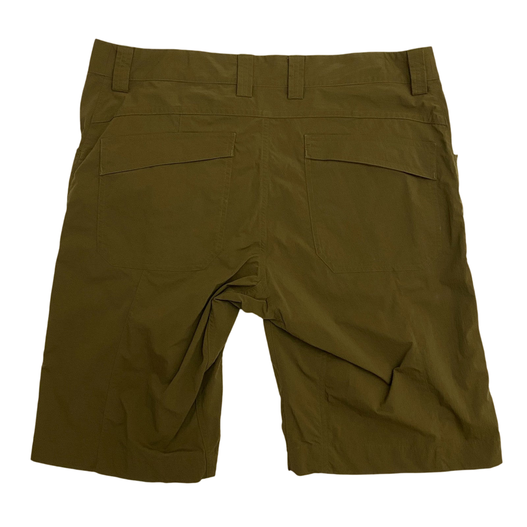 Arc’teryx 2000s Cargo Shorts Brown-Green (Size 34”)