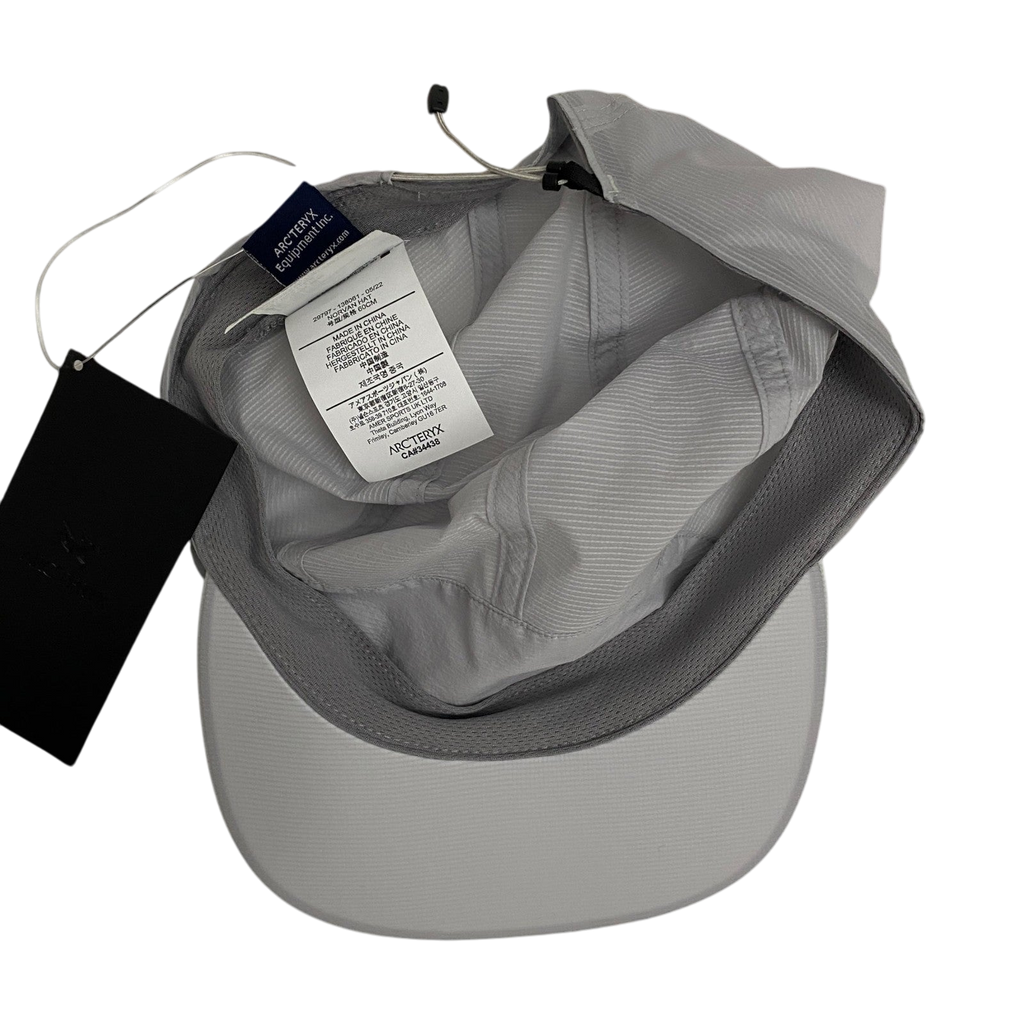 Arc’teryx Norvan Hat Silver (Size L-XL)