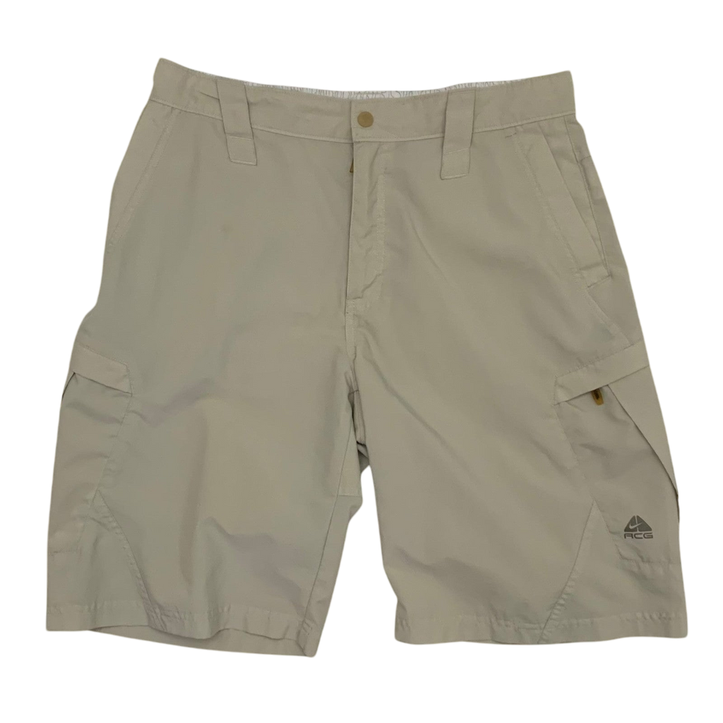 Nike ACG 2000s Cargo Shorts Beige (Size 32”)