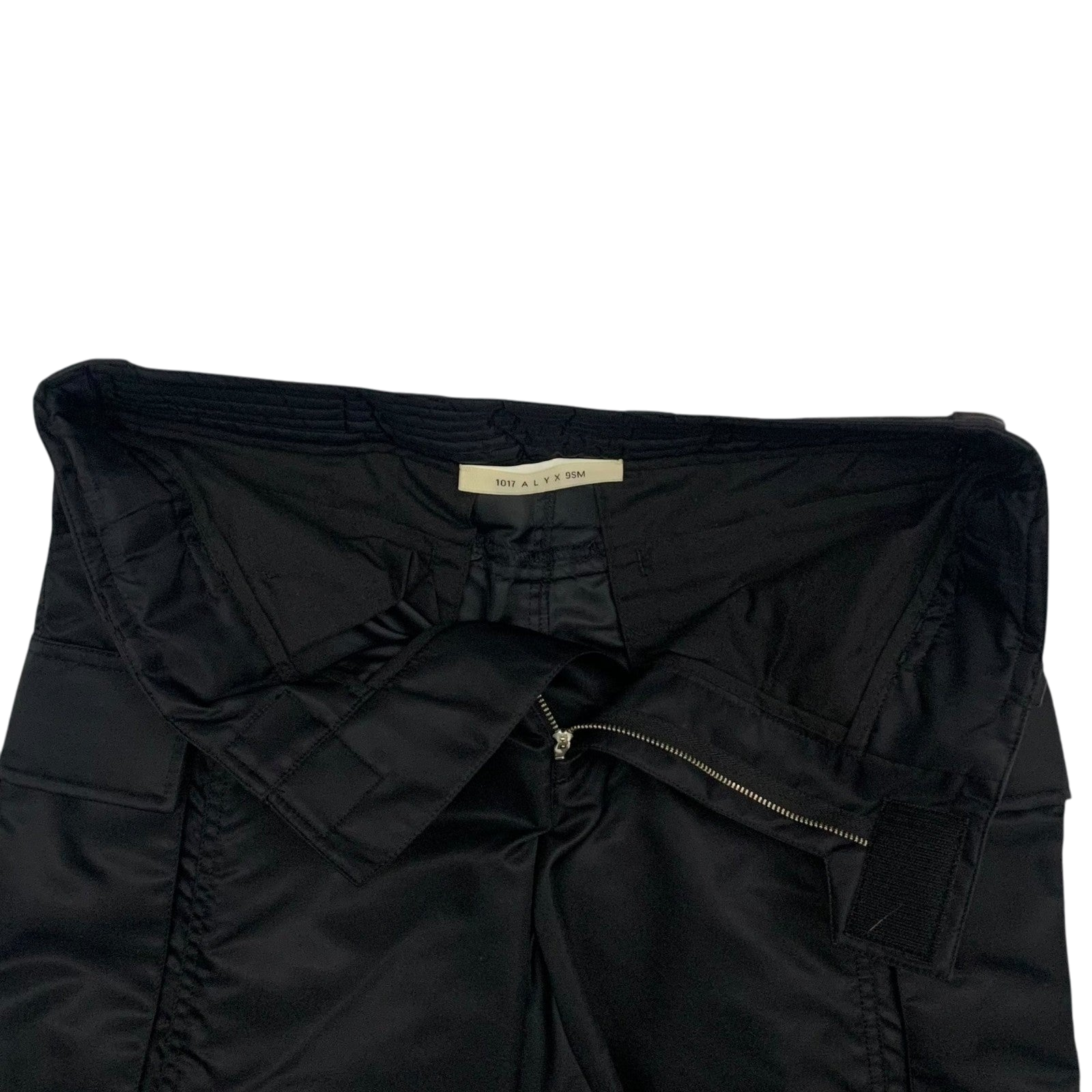 1017 ALYX 9SM Tactical ShortsBlack (Size 48)