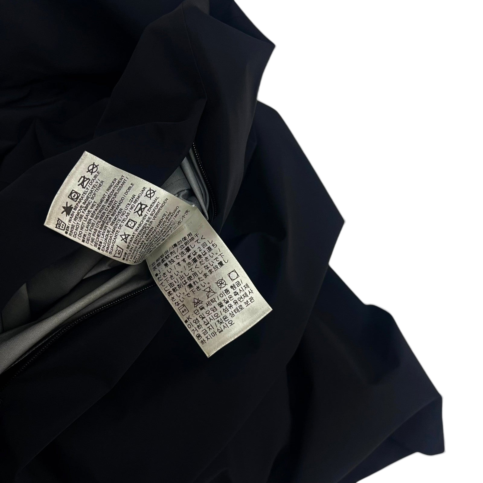 Arc’teryx Veilance Black Arris Goretex Jacket (Size XL)