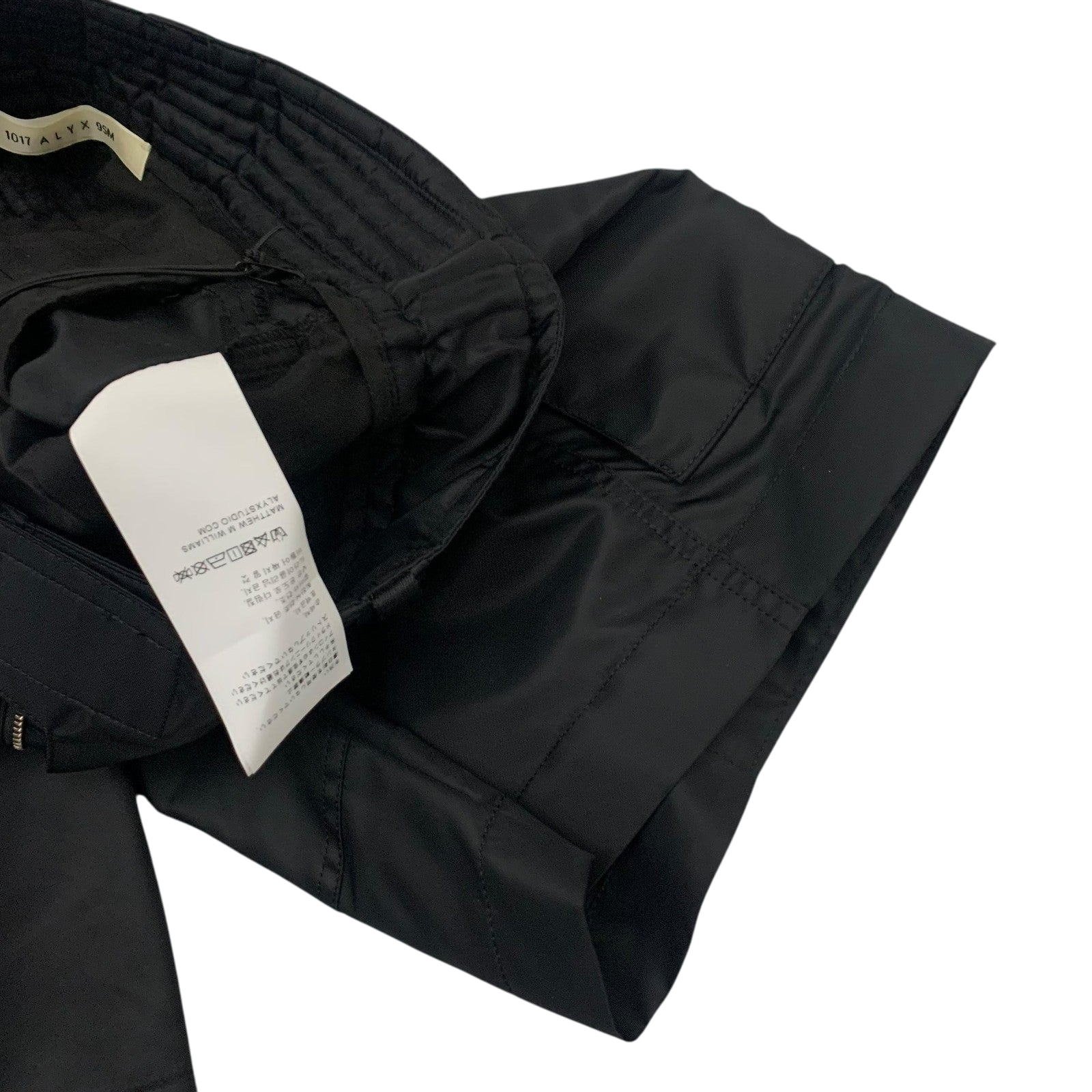 1017 ALYX 9SM Tactical ShortsBlack (Size 48)