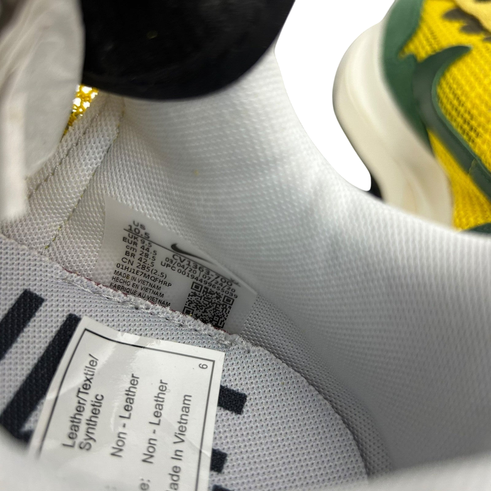 Nike x Sacai Vaporwaffle Tour ‘Yellow / Stadium Green’ (US11/UK10)