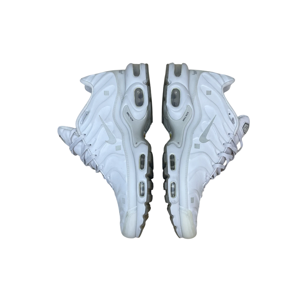 Zenno Archive ACW x Nike Air Max Plus TN sneakers in light bone featuring a sleek white design and signature cushioning