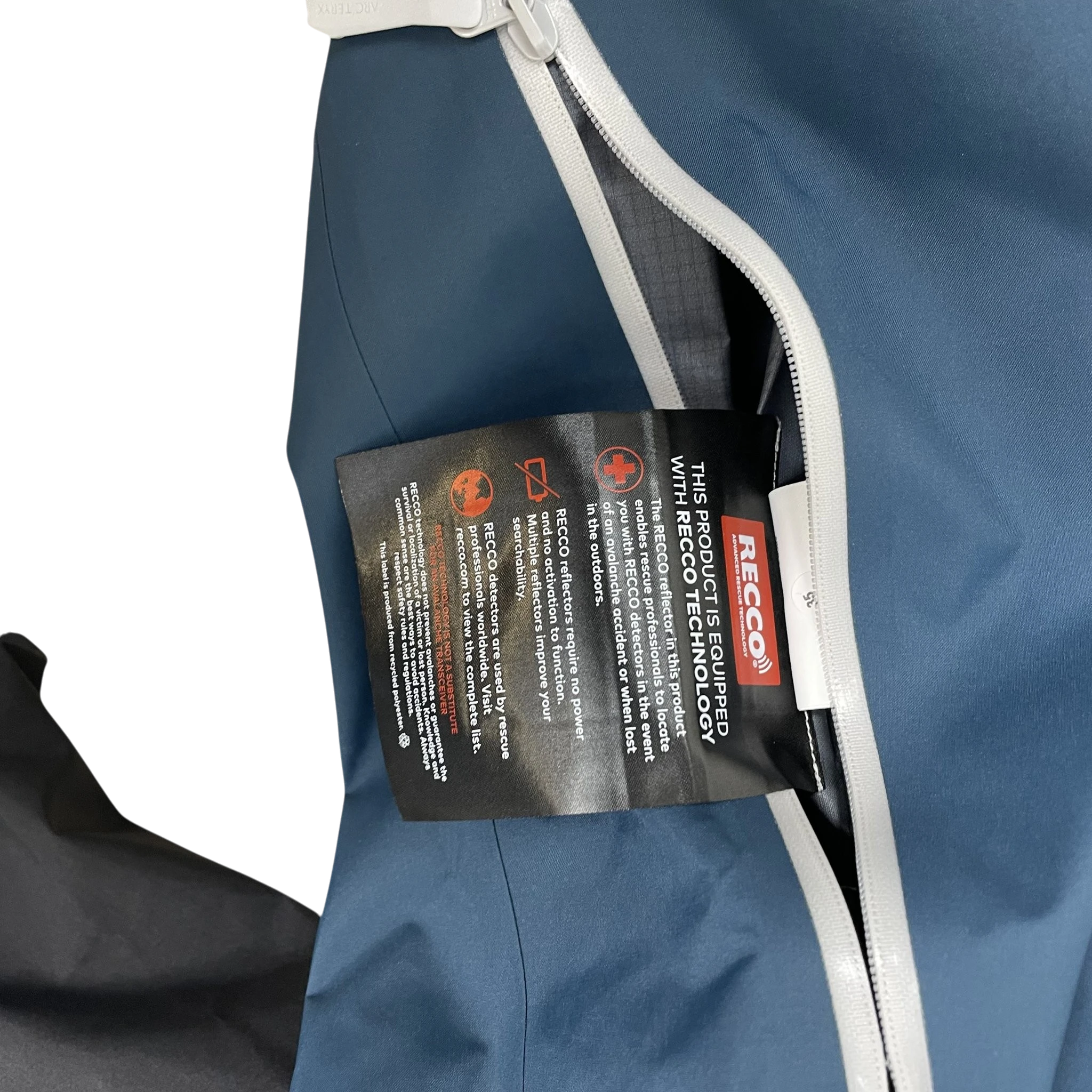 Zenno Archive Arc’teryx Beta Goretex jacket interior pocket with RECCO technology safety label and white zipper
