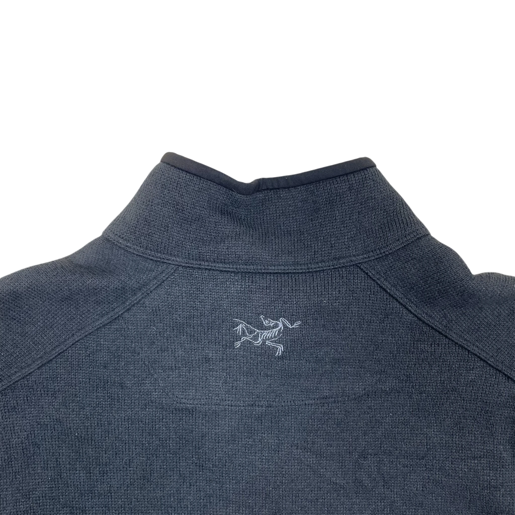 Zenno Archive Arcteryx Covert fleece vest in grey with embroidered logo detail on the back collar