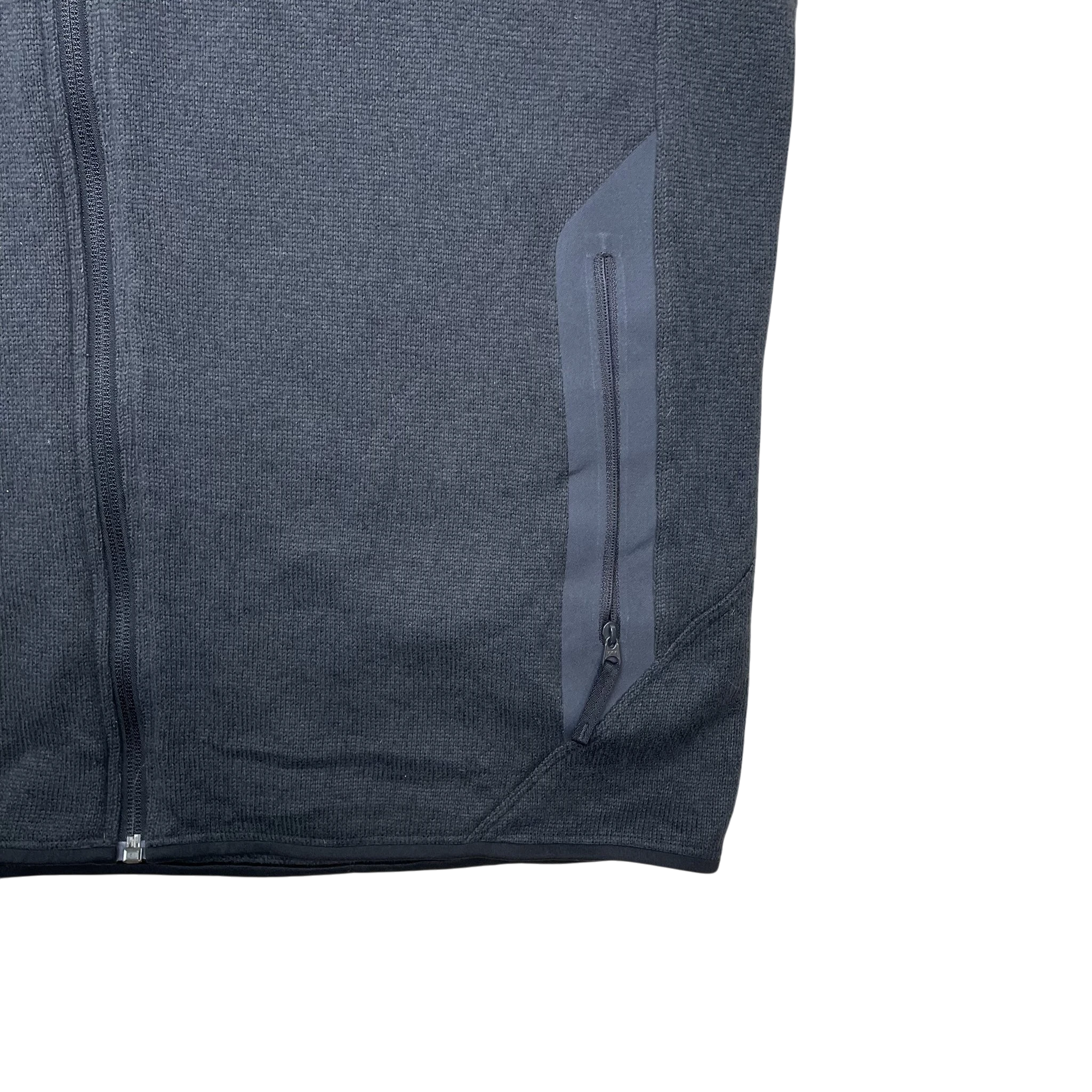 Zenno Archive Arcteryx Covert fleece vest in grey featuring a zippered chest pocket and full zip closure
