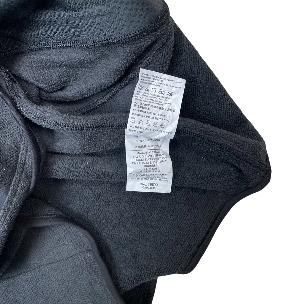 Zenno Archive Arcteryx Covert fleece vest in grey with detailed garment care label and size L tag