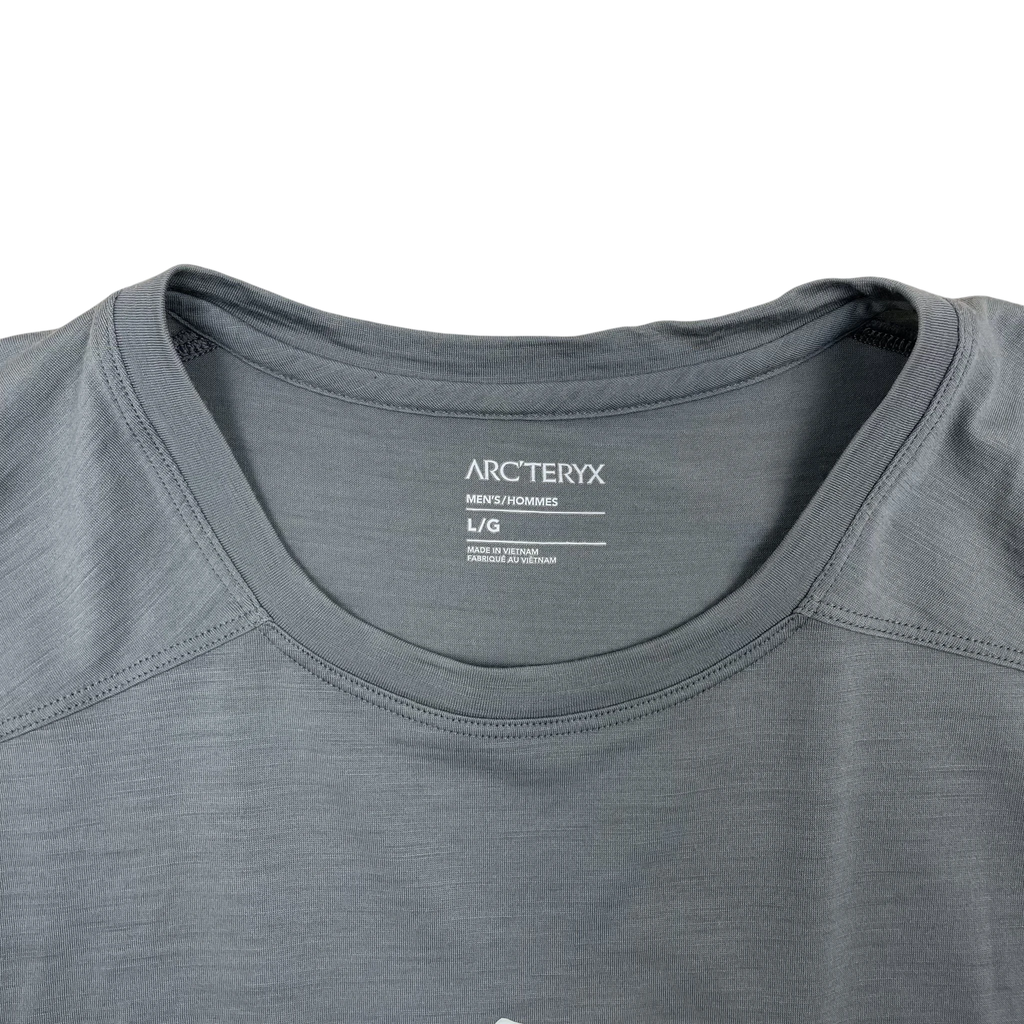 Zenno Archive grey Arcteryx dri-fit t-shirt with crew neck and printed size label detail