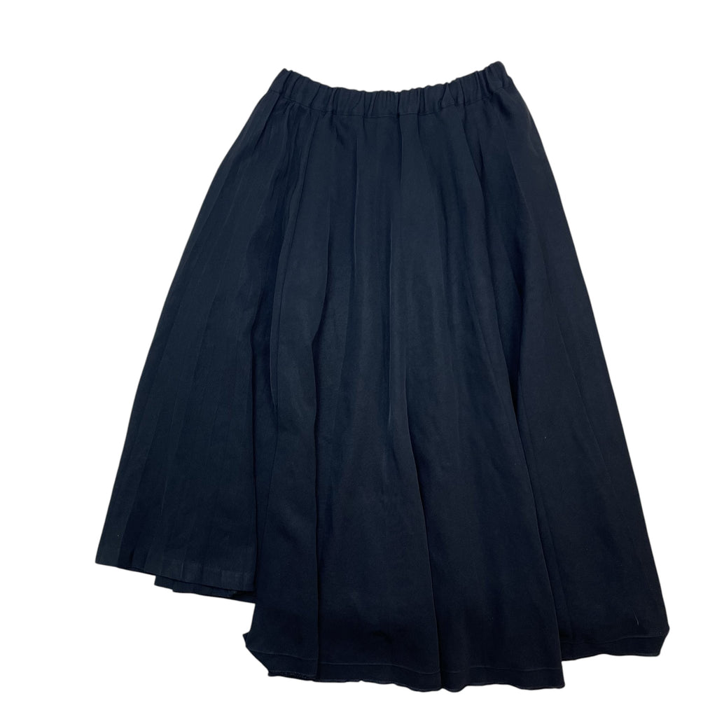 Zenno Archive Comme des Garcons BLACK pleated skirt in black with an elasticated waistband and flared silhouette.