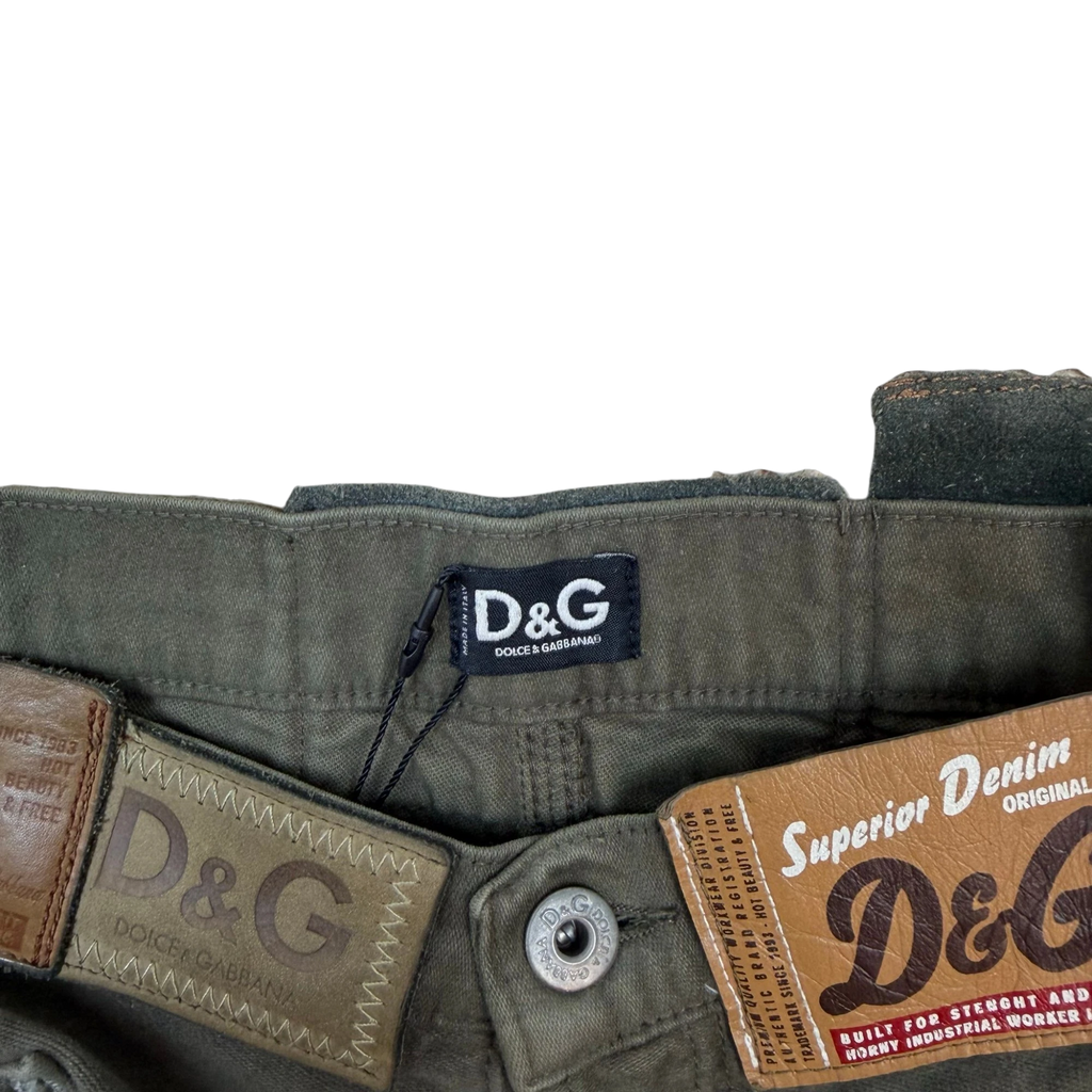 Zenno Archive Dolce & Gabbana AW03 khaki green skirt featuring multiple branded leather and fabric tags