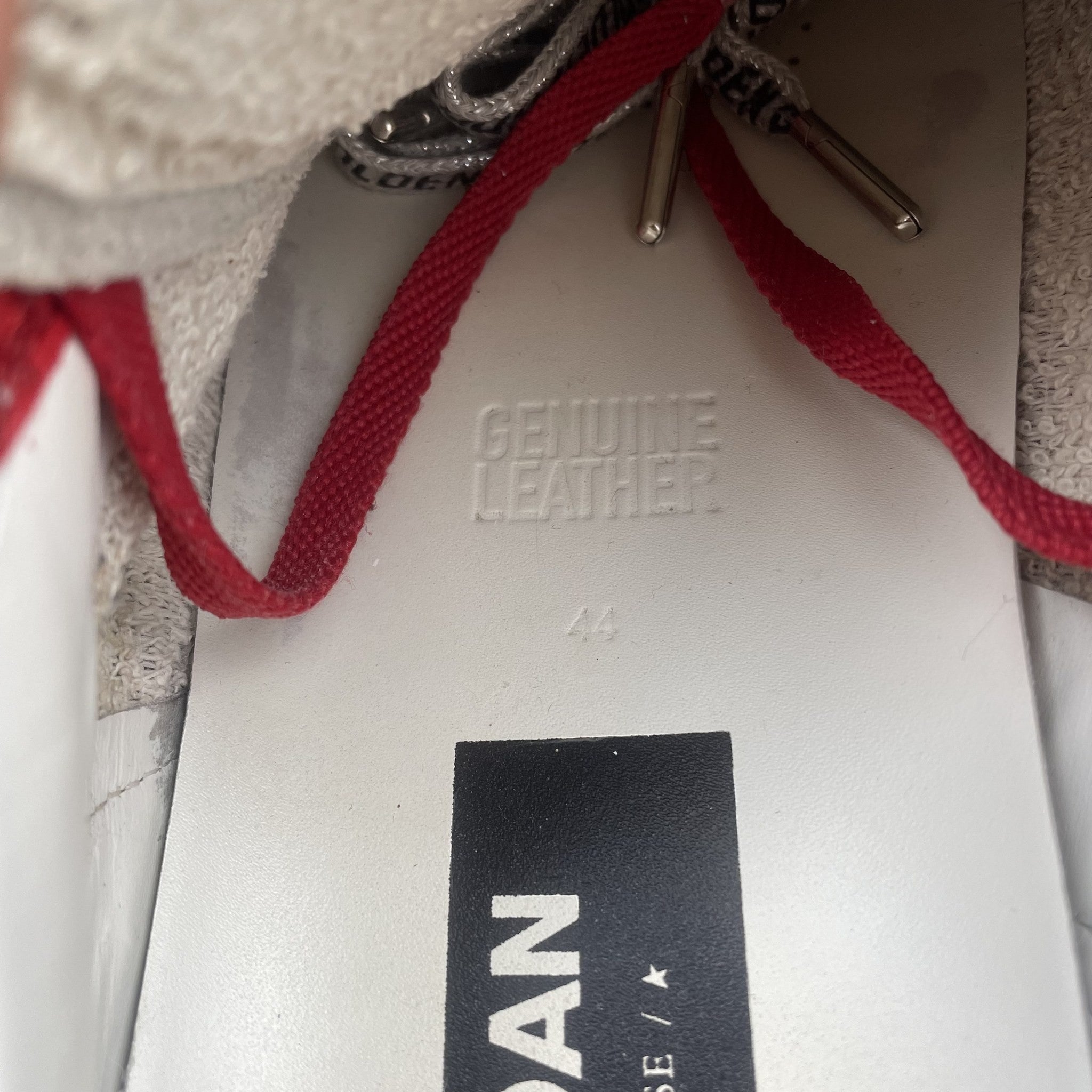 Zenno Archive Golden Goose Stardan leather sneaker interior with red laces and size 44 embossed on the insole