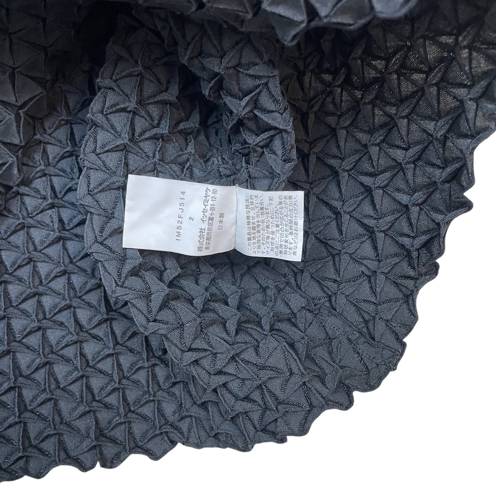 Zenno Archive Issey Miyake SS15 black steam stretch pleated 3D sculptural top interior garment tag