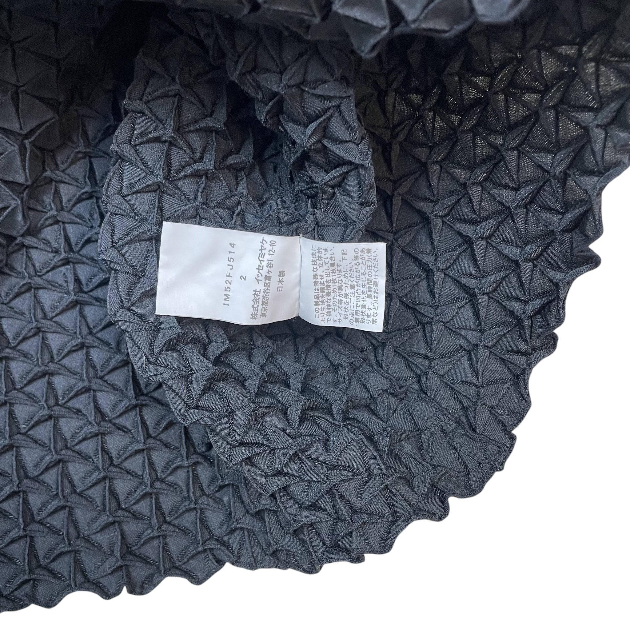 Zenno Archive Issey Miyake SS15 black steam stretch pleated 3D sculptural top interior garment tag