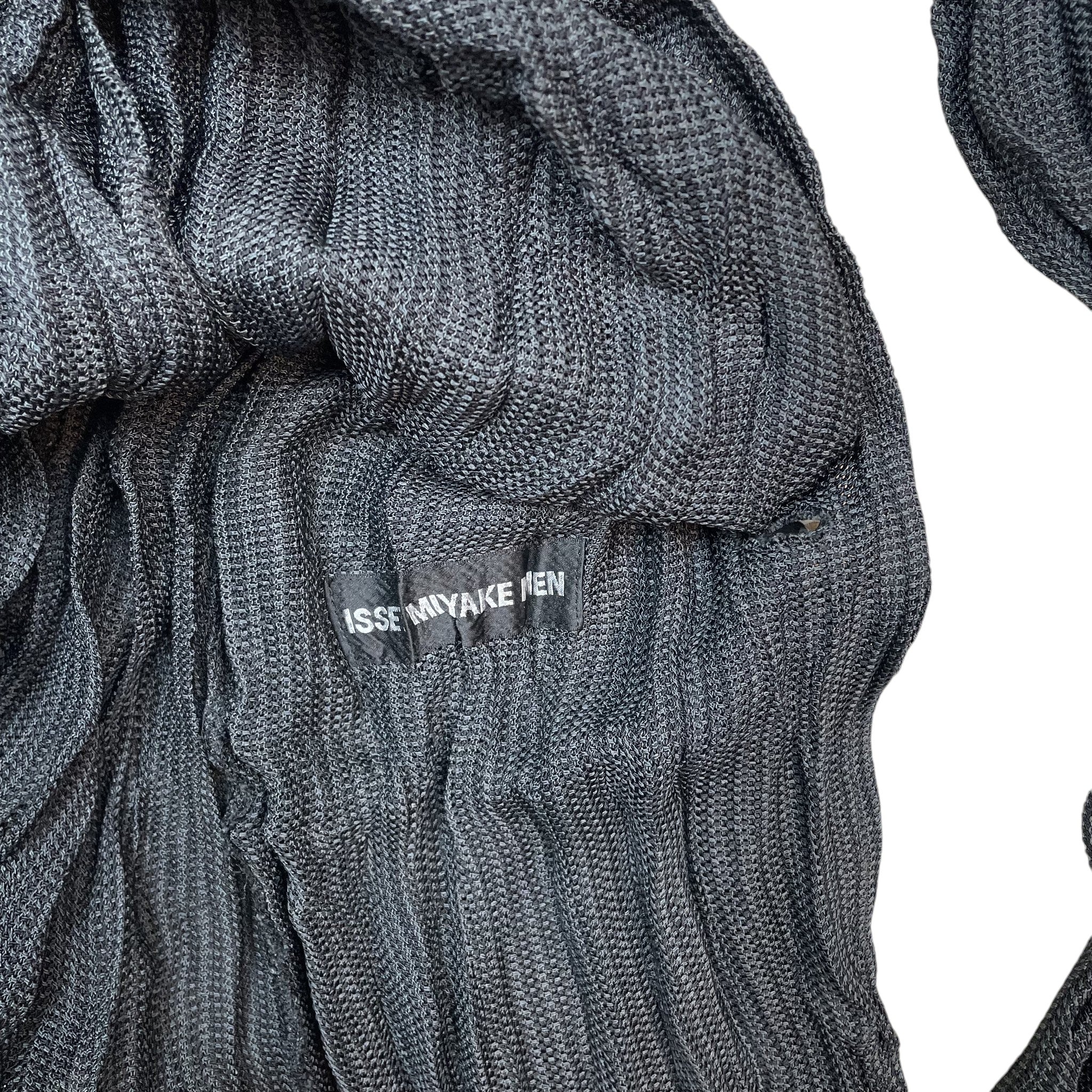 Zenno Archive Issey Miyake Men SS15 grey crinkled texture shirt with interior brand label