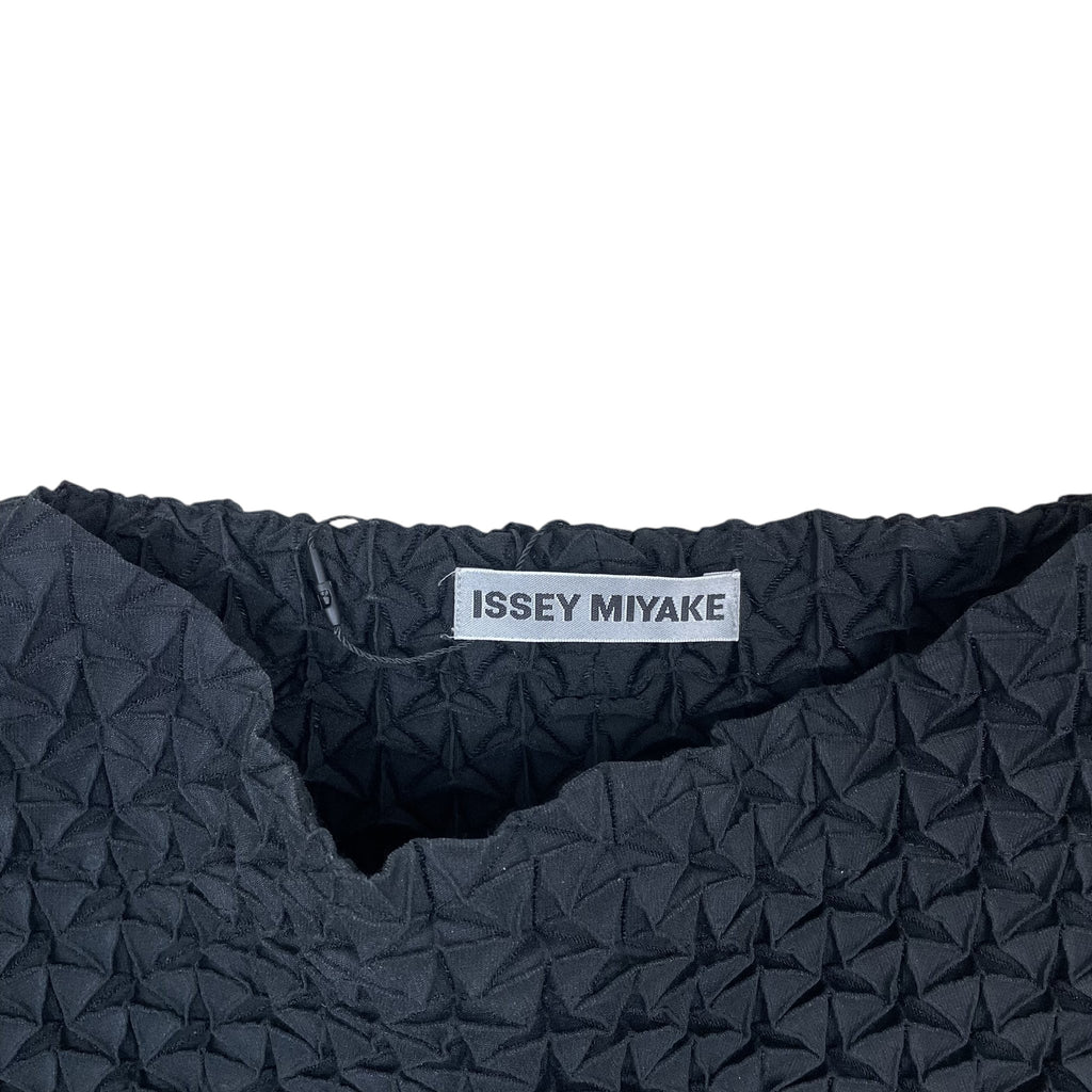 Zenno Archive Issey Miyake SS15 black steam stretch pleated 3D sculptural top with interior brand label