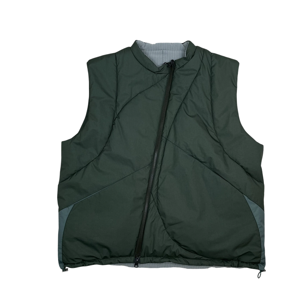 Zenno Archive Jeong Li 3M Thinsulate reversible vest in dark green with an asymmetrical zip and quilted design