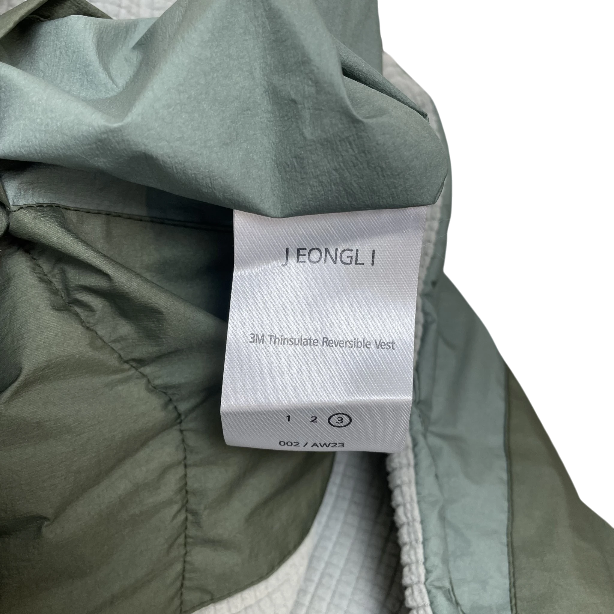 Zenno Archive Jeong Li green reversible vest with 3M Thinsulate insulation and size 3 label
