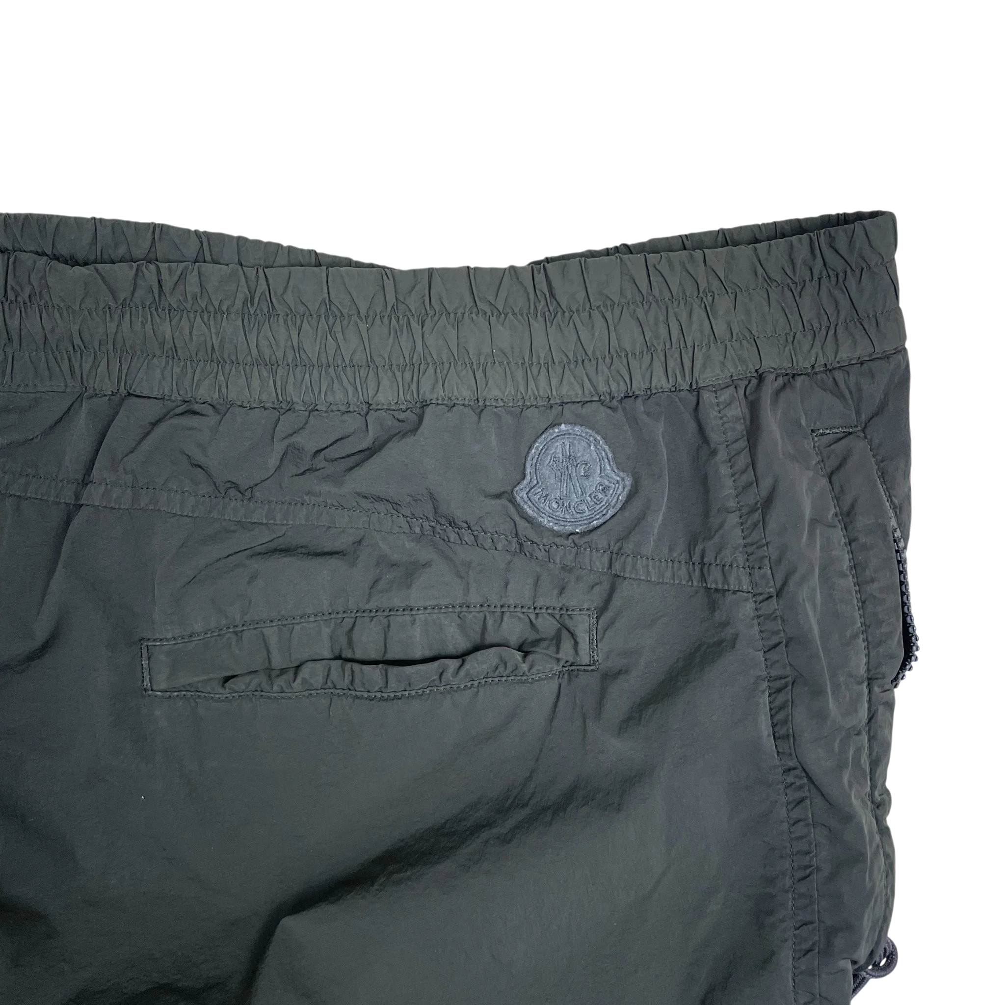 Zenno Archive Moncler 1952 dark green nylon pants with elastic waistband and tonal logo patch