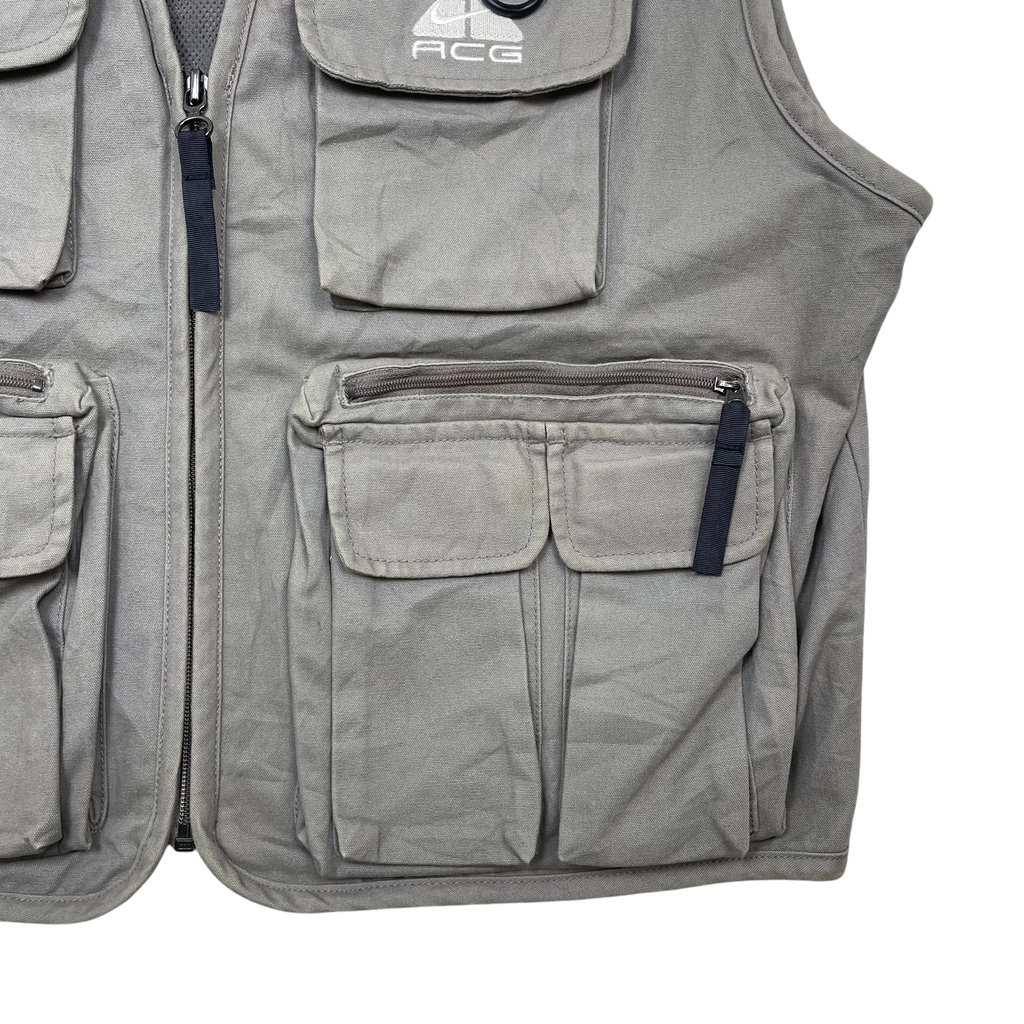 Zenno Archive Nike ACG 90s tactical vest in brown with multiple utility pockets and zip closure