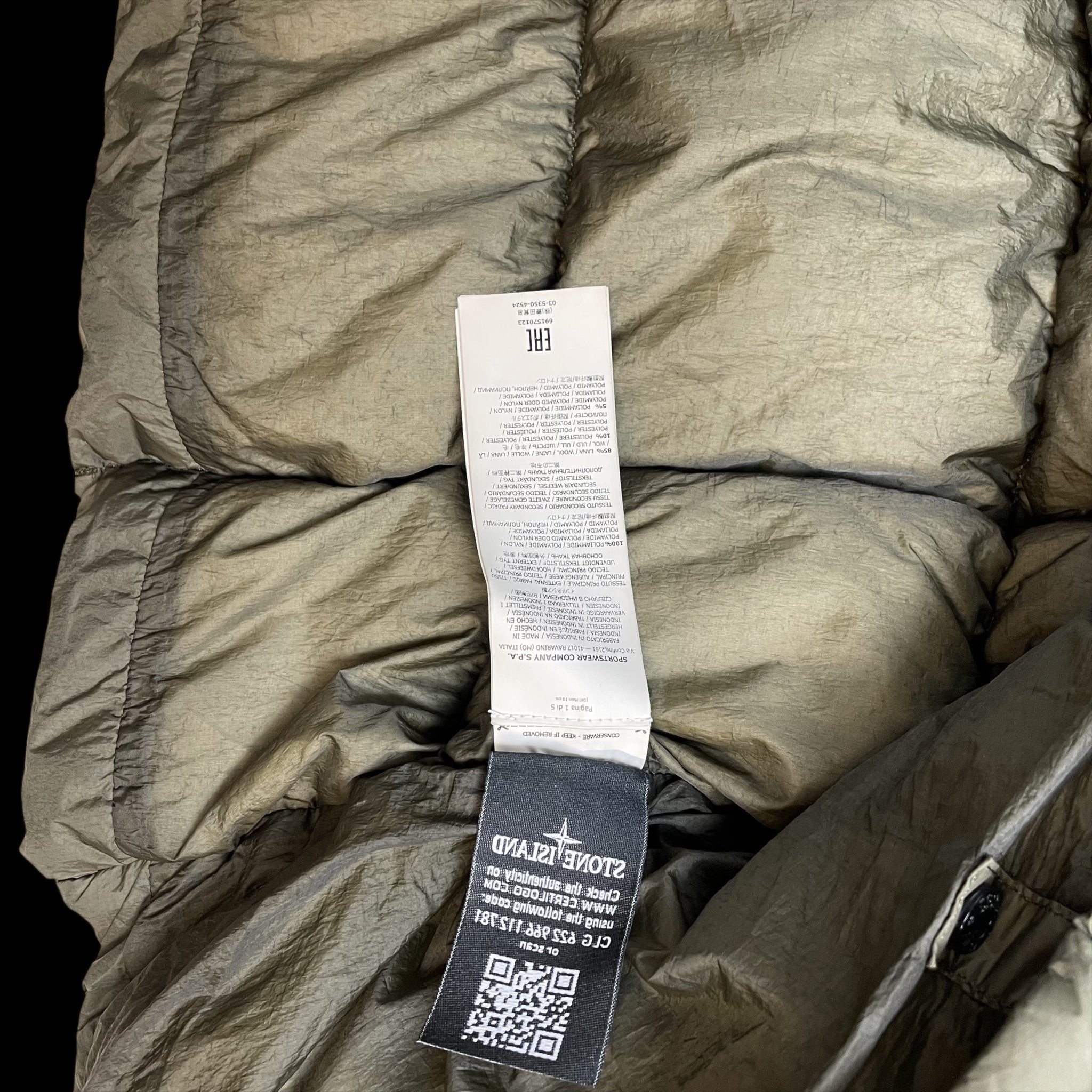 Zenno Archive Stone Island AW18 Crinkle Reps NY down parka jacket interior label and authentication QR code